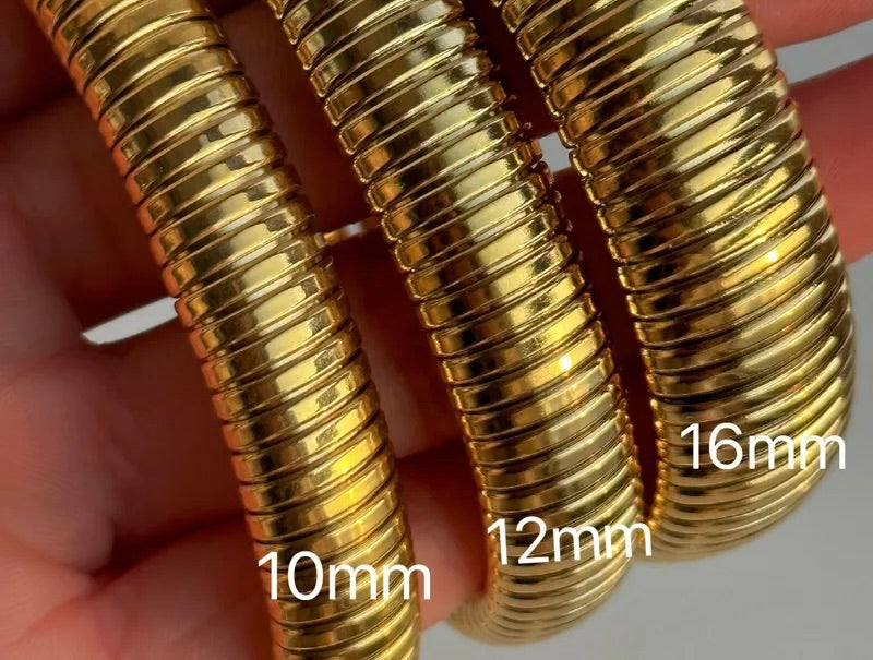 Retro Roman Style Circle Solid Color 304 Stainless Steel 18K Gold Plated Bangle